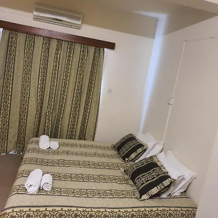 Eleni Apartment *