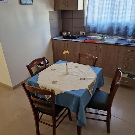 Eleni Apartman